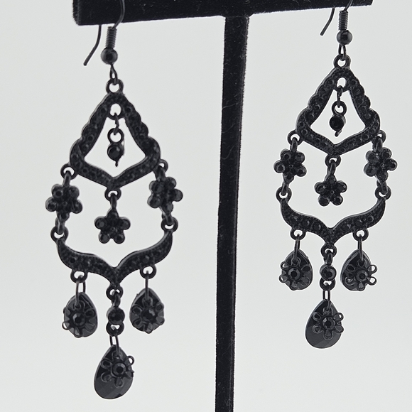 Chandelier jet black rhinestone earrings - Picture 7 of 7
